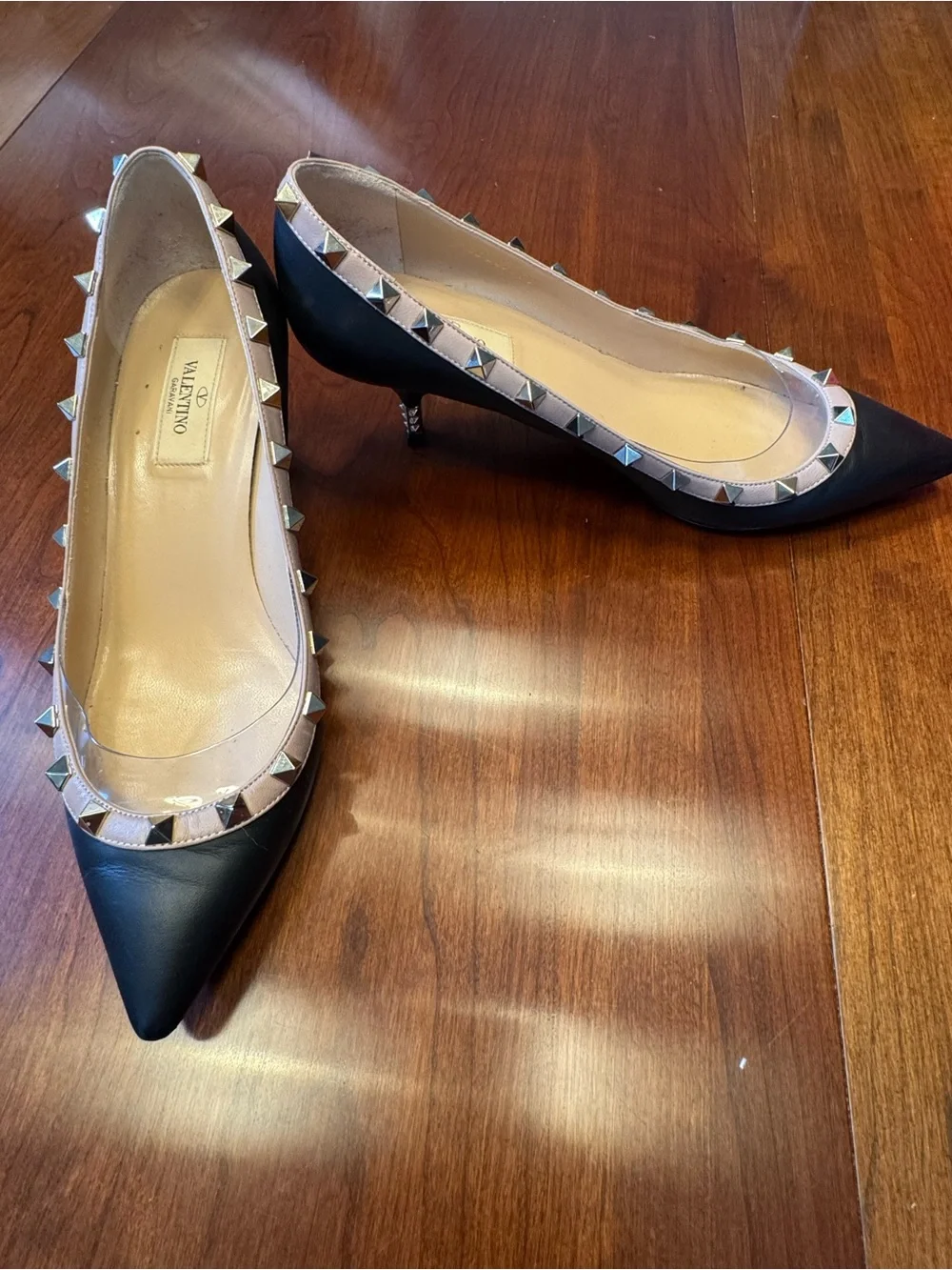 Valentino Rockstud Black Pointed Leather Kitten Heel